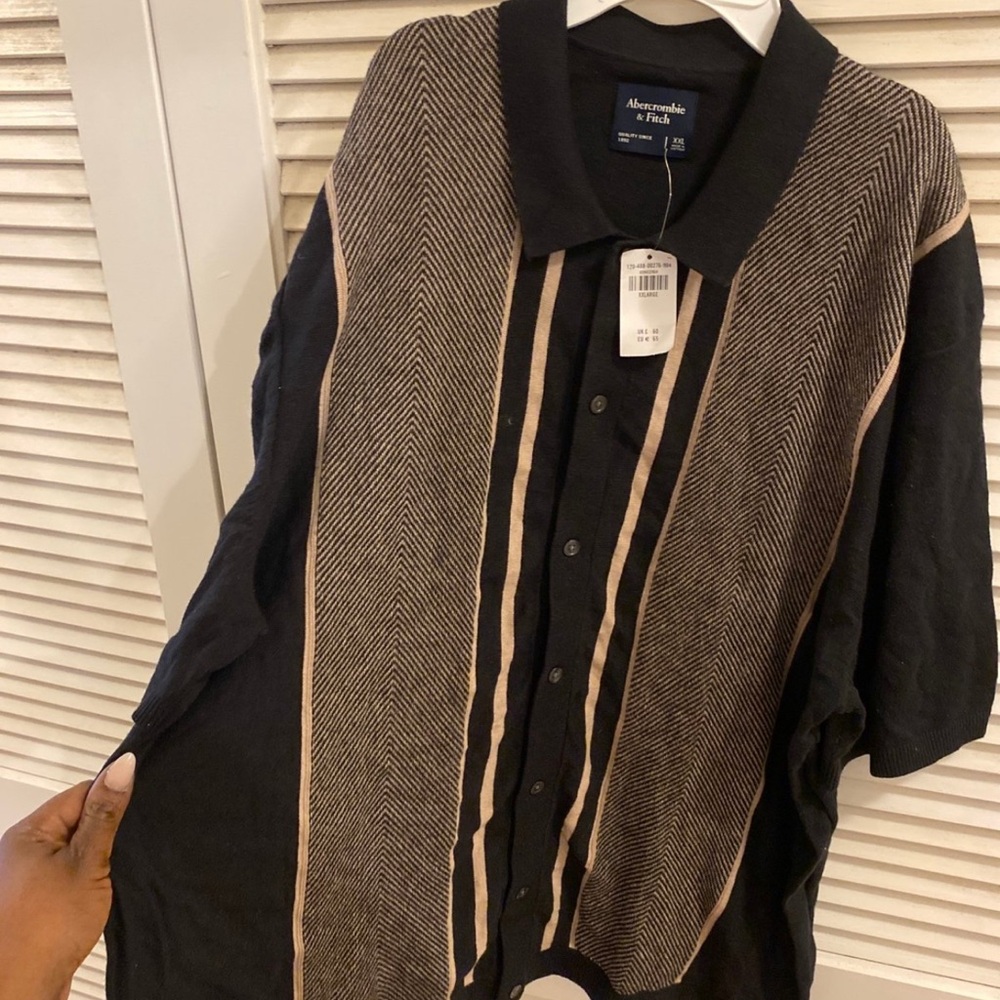 Men’s cardigan ￼